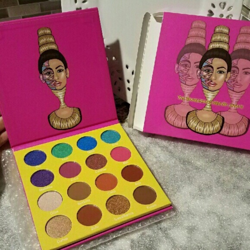 The Masquerade By Juvia’s eyeshadow pallet